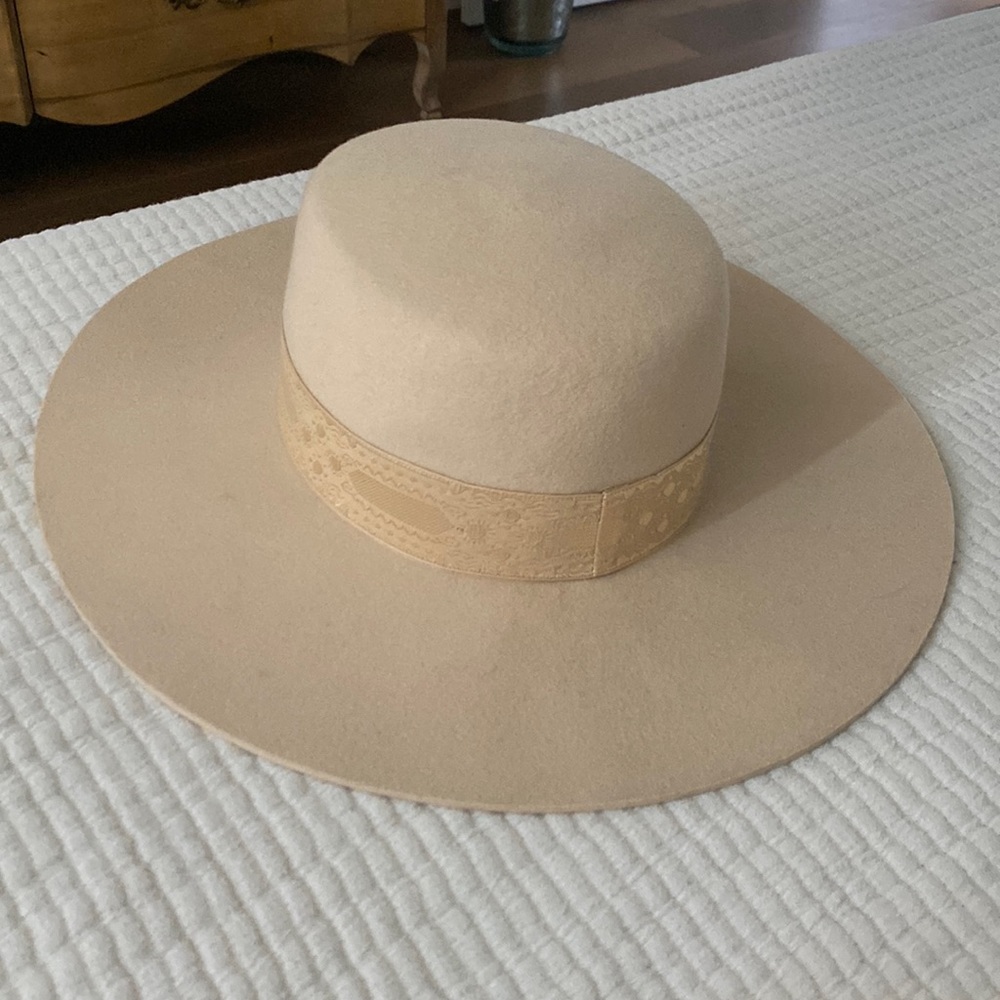 Lack of Color Hat